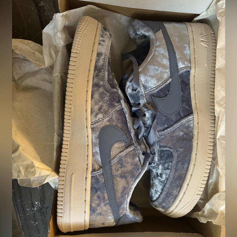 Nike Air Force 1 Low
Dark Sky Blue (GS) size 5Y